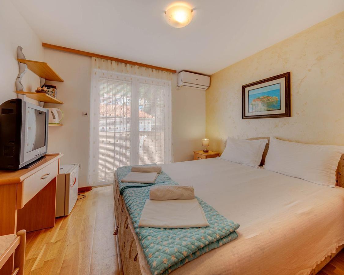 Disney Apartments Будва Екстер'єр фото