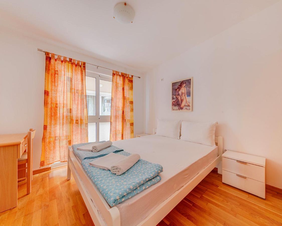 Disney Apartments Будва Екстер'єр фото