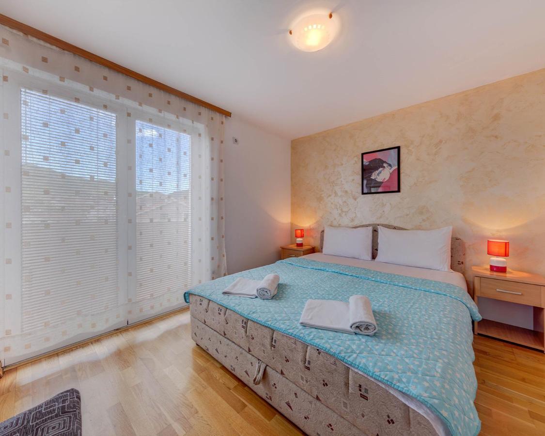 Disney Apartments Будва Екстер'єр фото