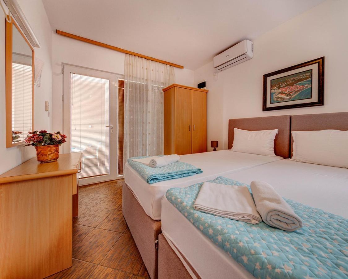 Disney Apartments Будва Екстер'єр фото